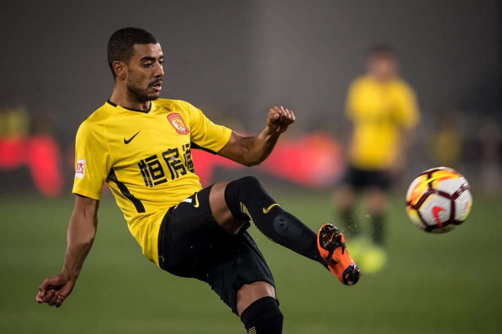 九游体育官方网站关于中超倒计时，巴塞罗那今晨防线松动，细节引发关注，更衣室稳定，轮换策略成焦点的信息